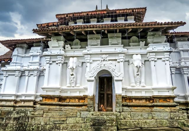 Sacred Triangle of Kandy: Gadaladeniya, Lankathilaka and Embekka - Photo 2