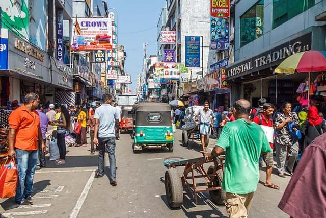 Half day Colombo City and Shopping tour 6