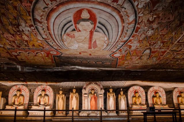 Sigiriya Rock Fortress Climb from Colombo – Explore Sri Lanka’s Ancient UNESCO Heritage Site 3
