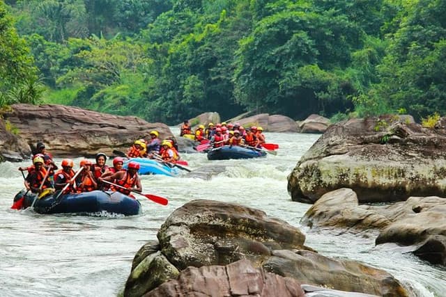 Kitulgala White Water Rafting – Sri Lanka’s Ultimate River Adventure 3
