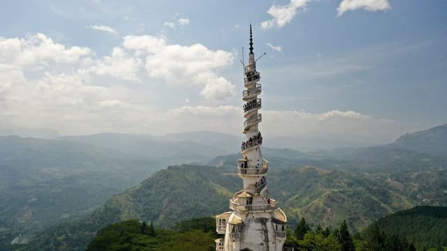 Ambuluwawa Tower: Sri Lanka’s Spiral Wonder - Photo 5