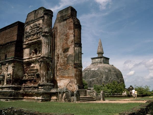 Polonnaruwa Ancient City: A UNESCO World Heritage Site in Sri Lanka - Photo 7