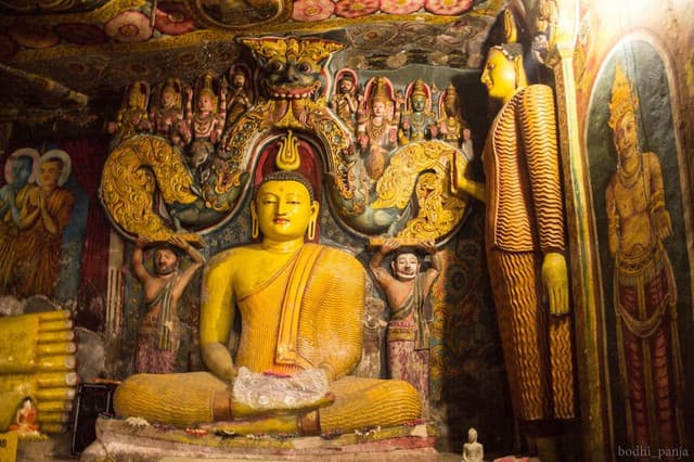 Sigiriya Rock Fortress Climb from Colombo – Explore Sri Lanka’s Ancient UNESCO Heritage Site 4